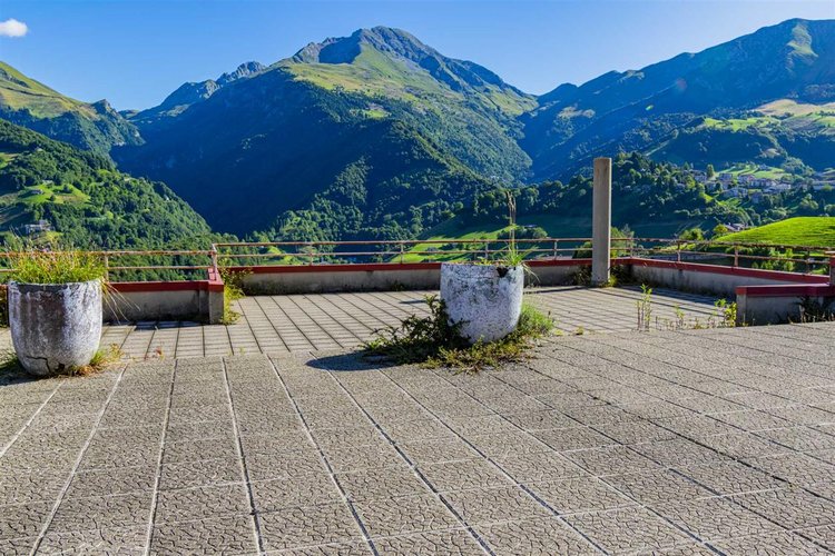 Oltre il Colle, luminoso e panoramico trilocale con terrazzo solarium Oltre il Colle