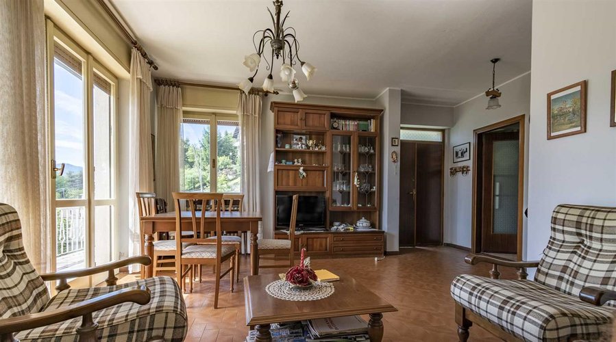 Berbenno, immersa nel verde, villa singola con terreno Berbenno