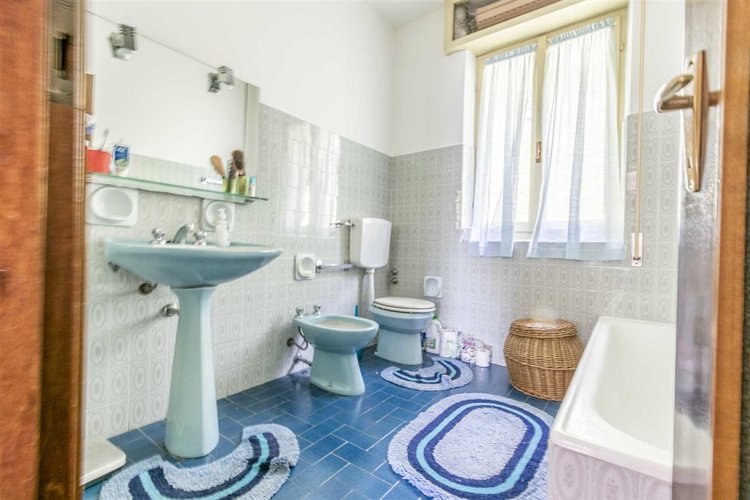 Berbenno, immersa nel verde, villa singola con terreno Berbenno