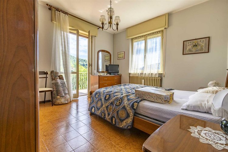 Berbenno, immersa nel verde, villa singola con terreno Berbenno