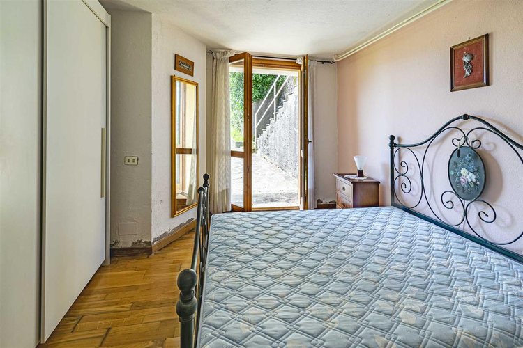 Berbenno, immersa nel verde, villa singola con terreno Berbenno