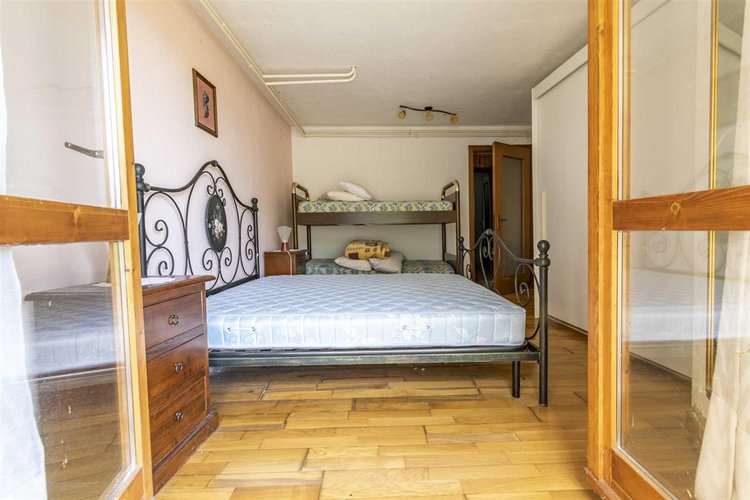 Berbenno, immersa nel verde, villa singola con terreno Berbenno