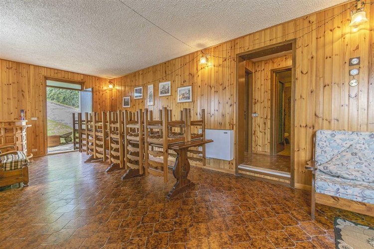 Berbenno, immersa nel verde, villa singola con terreno Berbenno