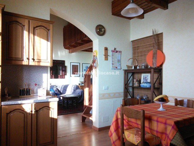 INTROVABILE VILLA SINGOLA! Costa Serina