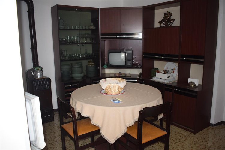 Costa Serina affare bilocali arredati con box Costa Serina