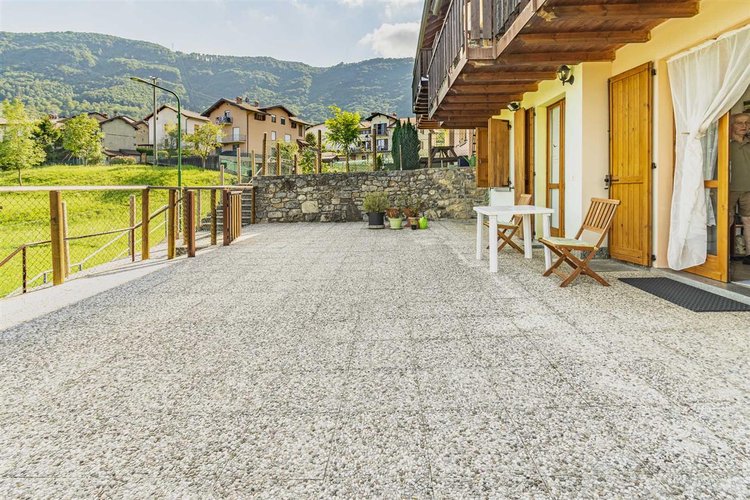 Sant'Omobono Terme in meravigliosa località baciata dal sole della frazione di Valsecca trilocale Sant'Omobono Terme