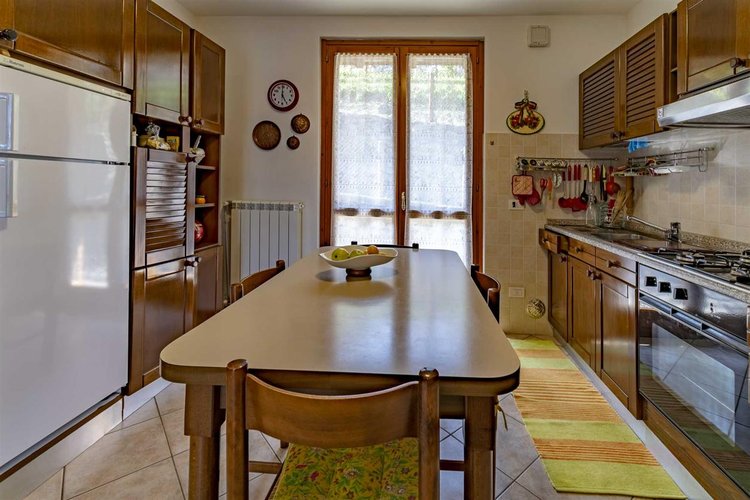 Sant'Omobono Terme in meravigliosa località baciata dal sole della frazione di Valsecca trilocale Sant'Omobono Terme