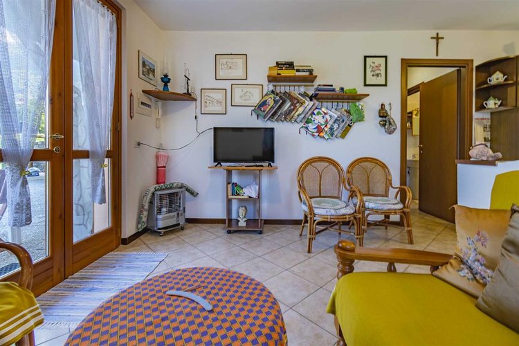 Sant'Omobono Terme in meravigliosa località baciata dal sole della frazione di Valsecca trilocale Sant'Omobono Terme