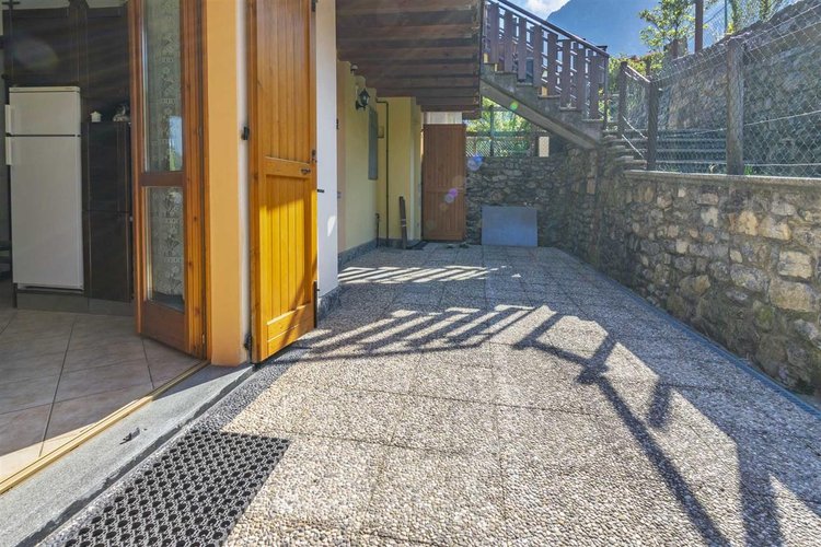 Sant'Omobono Terme in meravigliosa località baciata dal sole della frazione di Valsecca trilocale Sant'Omobono Terme