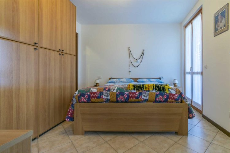 Sant'Omobono Terme in meravigliosa località baciata dal sole della frazione di Valsecca trilocale Sant'Omobono Terme