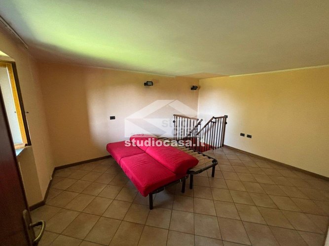 IN POSIZIONE SOLEGGIATA E TRANQUILLA! Val Brembilla