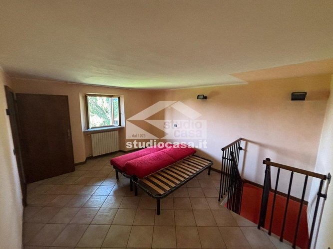 IN POSIZIONE SOLEGGIATA E TRANQUILLA! Val Brembilla