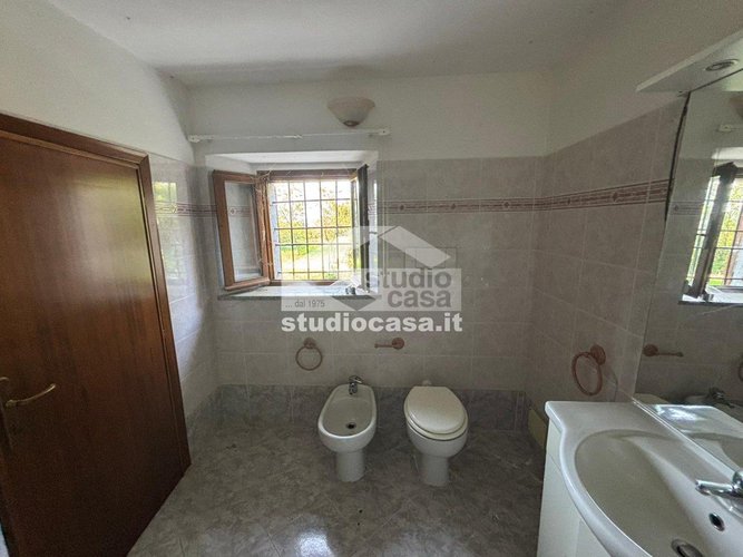 IN POSIZIONE SOLEGGIATA E TRANQUILLA! Val Brembilla