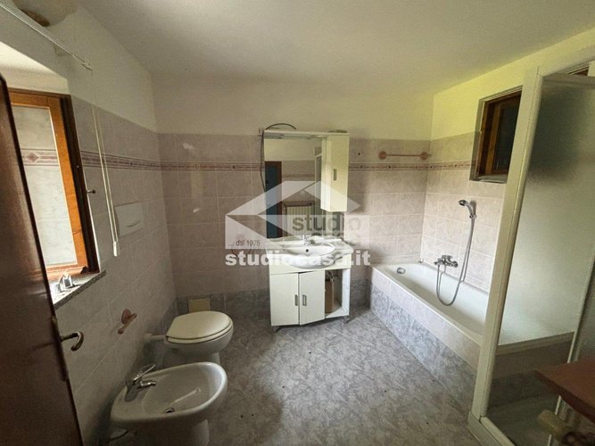 IN POSIZIONE SOLEGGIATA E TRANQUILLA! Val Brembilla