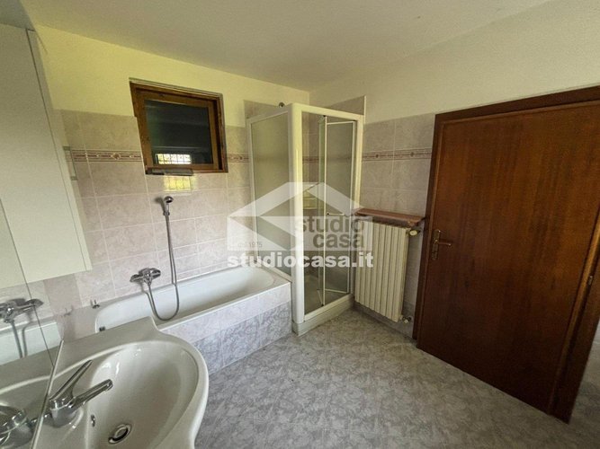 IN POSIZIONE SOLEGGIATA E TRANQUILLA! Val Brembilla