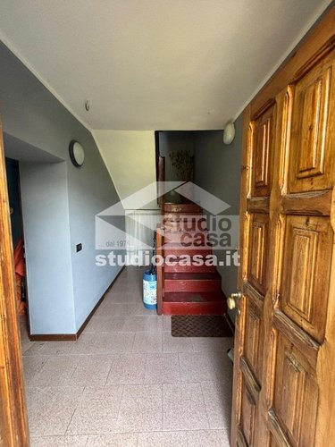 IN POSIZIONE SOLEGGIATA E TRANQUILLA! Val Brembilla