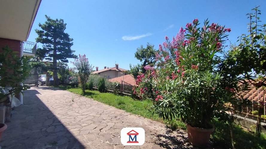 Casa indipendente Mozzo