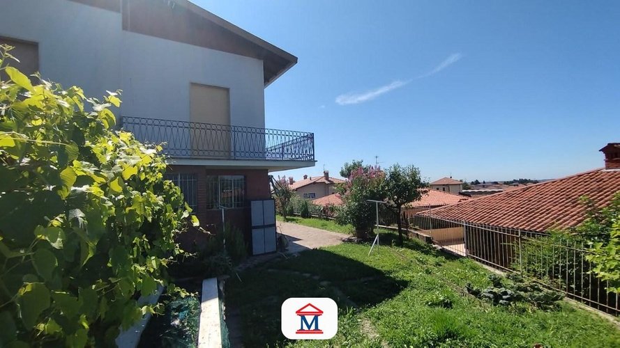 Casa indipendente Mozzo