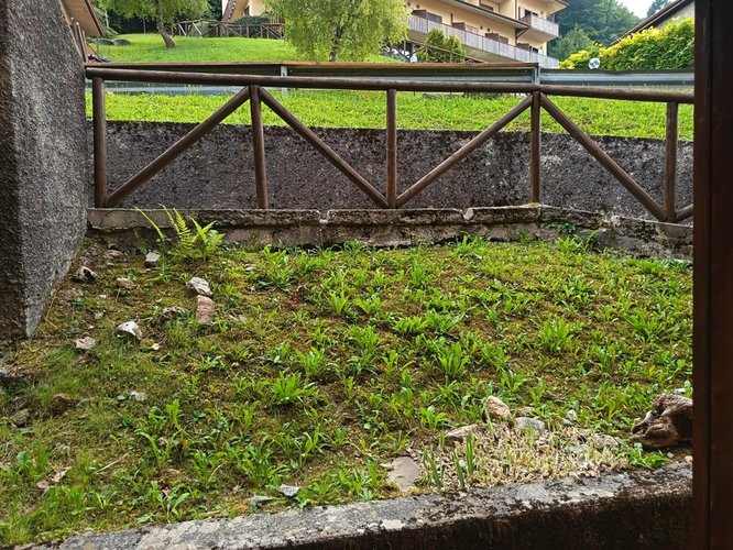 Oltre il Colle, panoramico bilocale balconato con camino e box auto Oltre il Colle