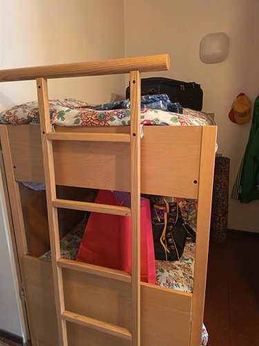 Oltre il Colle, panoramico bilocale balconato con camino e box auto Oltre il Colle