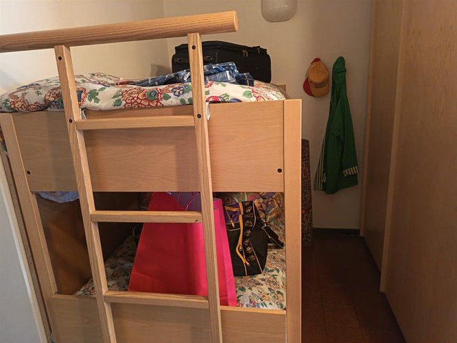 Oltre il Colle, panoramico bilocale balconato con camino e box auto Oltre il Colle