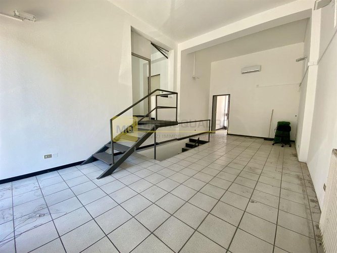 Negozio 3 locali - Rif. Negozio800 Lecco