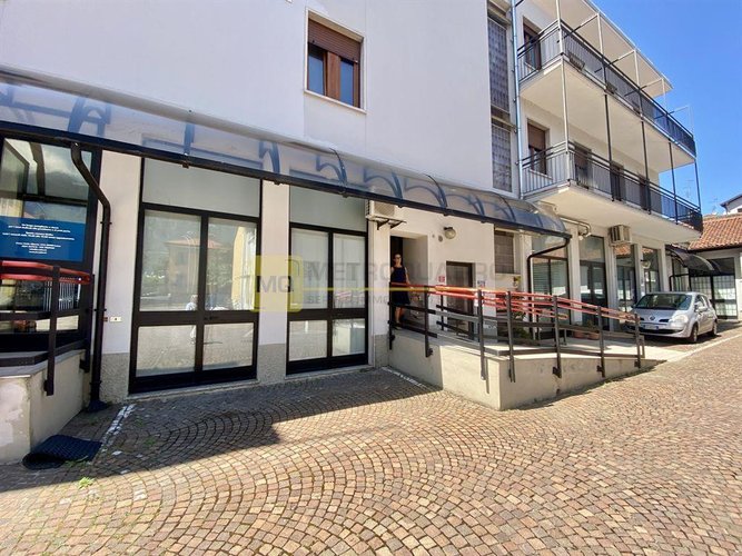 Negozio 3 locali - Rif. Negozio800 Lecco