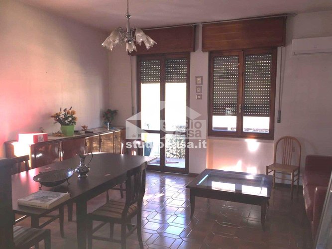 PANORAMICO E BEN SERVITO!! Zogno