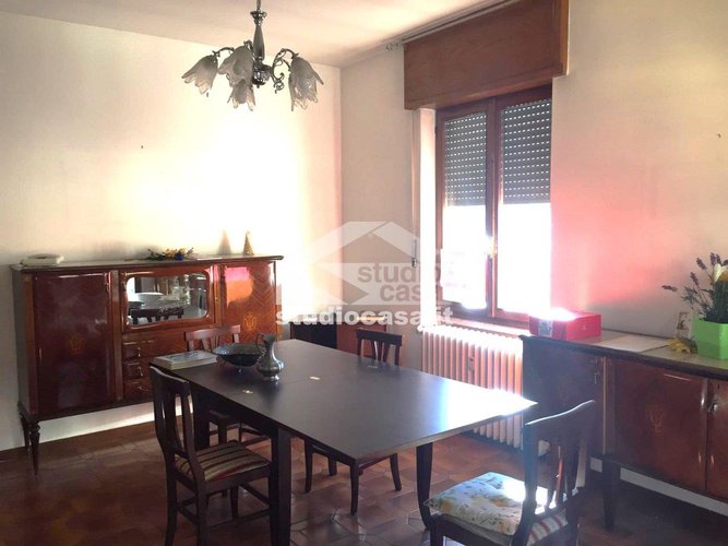 PANORAMICO E BEN SERVITO!! Zogno