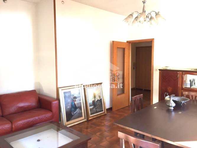 PANORAMICO E BEN SERVITO!! Zogno