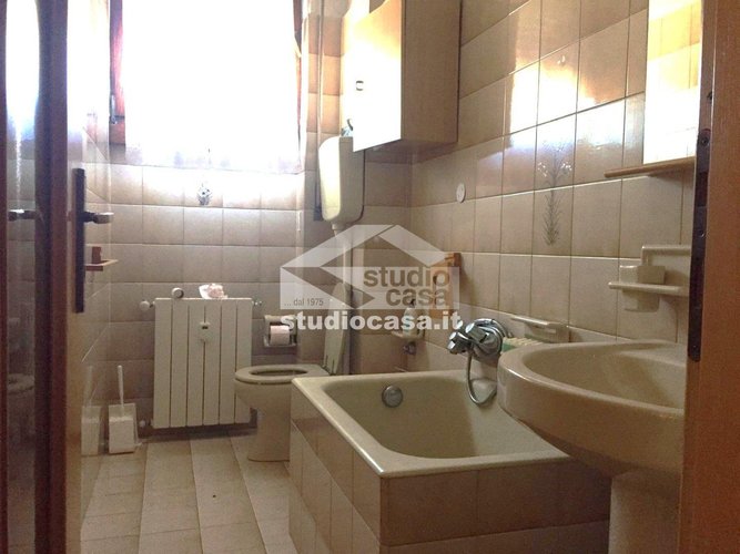 PANORAMICO E BEN SERVITO!! Zogno