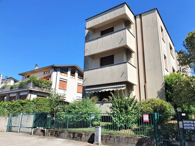 Semi-centrale - 36/25 Cantù