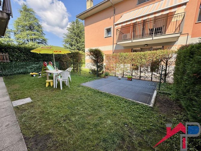 Bilocale con giardino