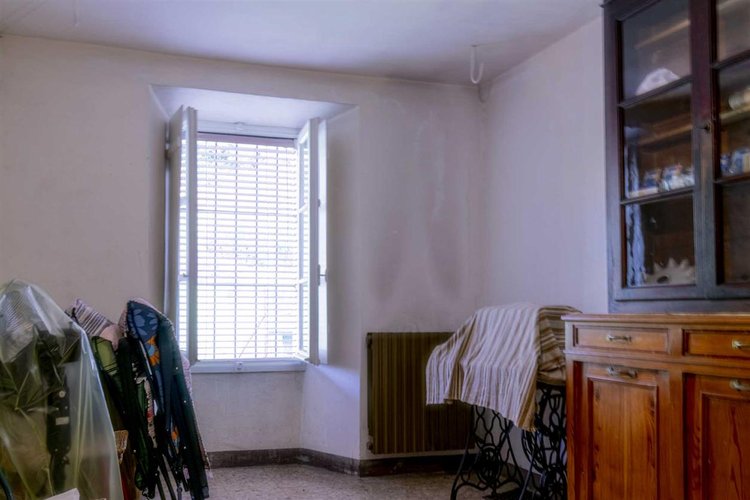 Costa Serina, imperdibile porzione di casa con godibilissimo giardino Costa Serina