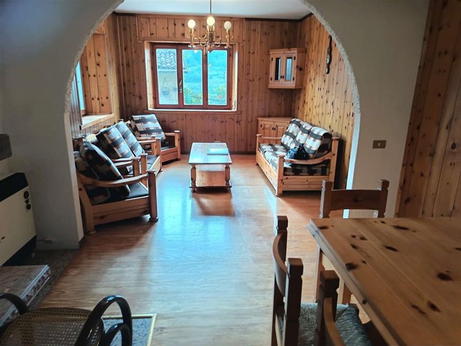 Serina centro, fantastico trilocale arredato Serina