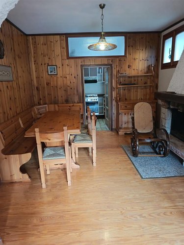 Serina centro, fantastico trilocale arredato Serina