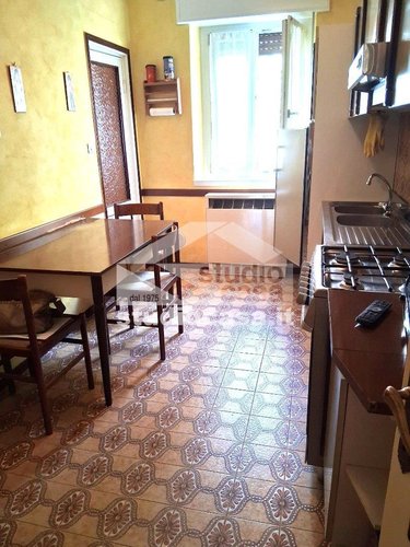 IN CASETTA BIFAMILIARE! Zogno