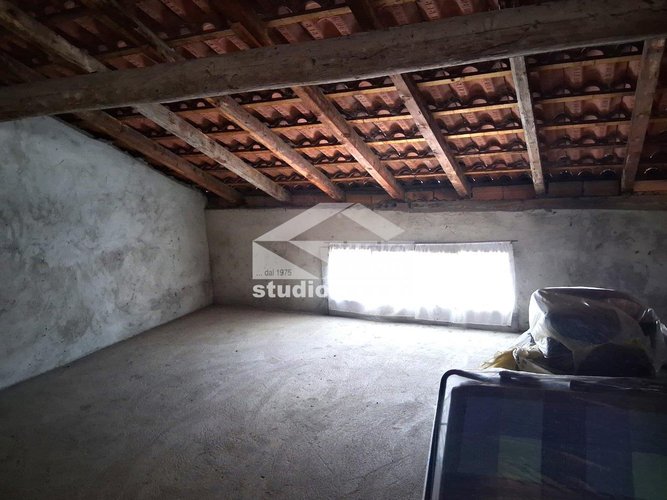 IN CASETTA BIFAMILIARE! Zogno