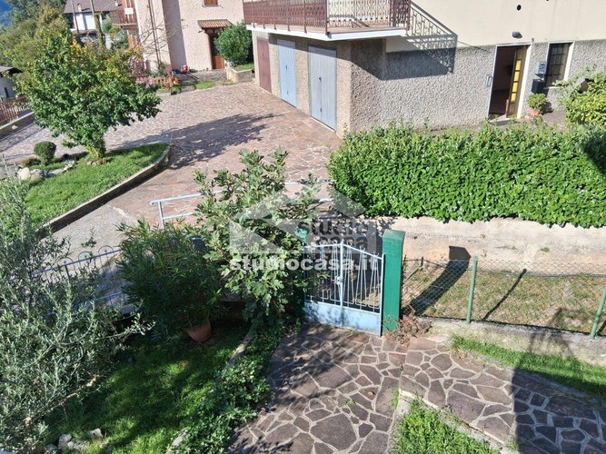 IN CASETTA BIFAMILIARE! Zogno