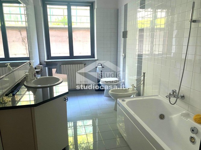 CASETTA BIFAMILIARE! Sedrina