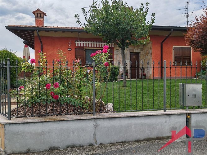 Porzione di Villa bifamiliare Mornico al Serio