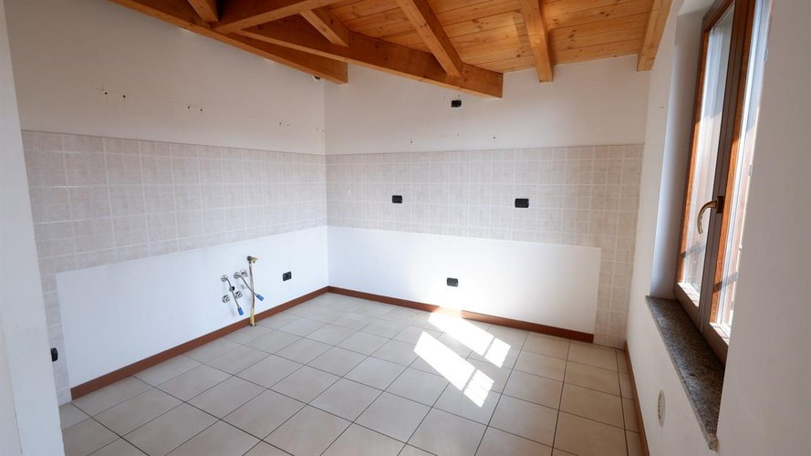 VILLA A SCHIERA 3 LOCALI Guanzate