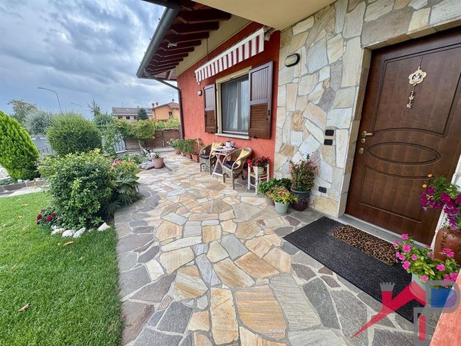 Porzione di Villa bifamiliare Mornico al Serio