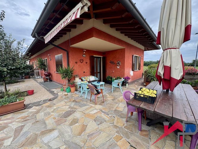 Porzione di Villa bifamiliare Mornico al Serio