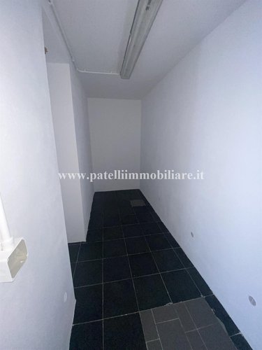 AFFITTASI NEGOZIO A LONGUELO Bergamo