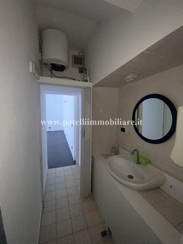 AFFITTASI NEGOZIO A LONGUELO Bergamo