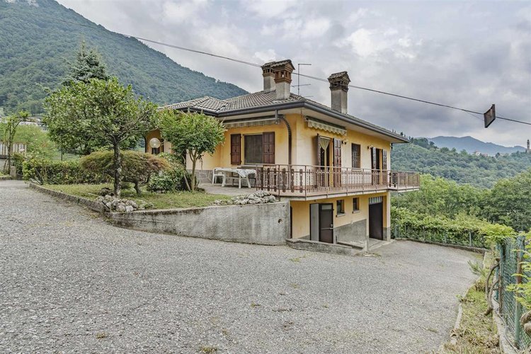 Sant’Omobono Terme alture adorabile villa singola con giardino privato Sant'Omobono Terme