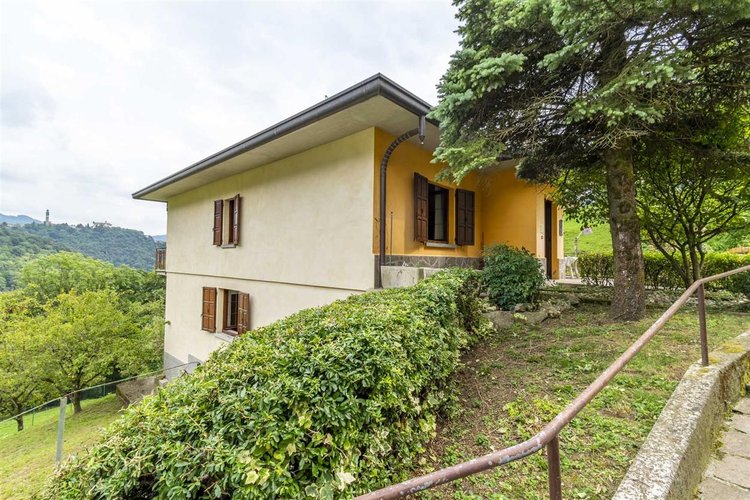 Sant’Omobono Terme alture adorabile villa singola con giardino privato Sant'Omobono Terme