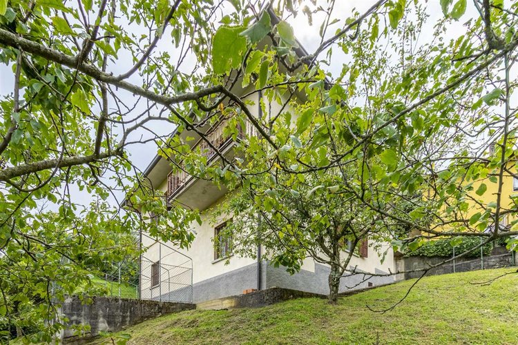 Sant’Omobono Terme alture adorabile villa singola con giardino privato Sant'Omobono Terme