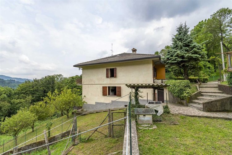 Sant’Omobono Terme alture adorabile villa singola con giardino privato Sant'Omobono Terme